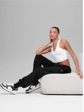 Alo Recovery Mode Sneaker Black White Women’s 7.5 Platform Athletic Shoe